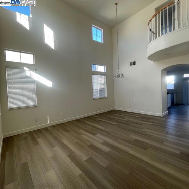 1924 Rochester St, Tracy CA: https://media.crmls.org/mediaz/66d2b894-0c7a-4cca-b5c0-69e88f7849bb.jpg