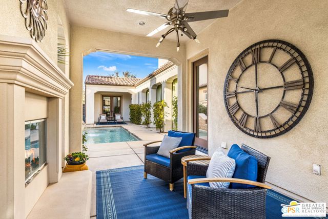 4284 Arcada Street, Palm Springs CA: https://media.crmls.org/mediaz/66d2bf3f-733a-44a9-9a0d-40e40bba2159.jpg