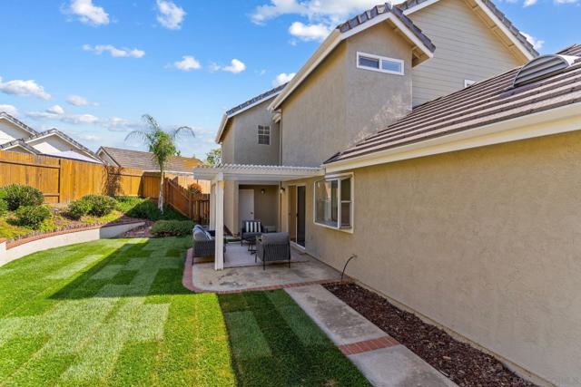 10598 Rancho Carmel Dr, San Diego CA: https://media.crmls.org/mediaz/66d32029-e16a-497a-b7bf-da268ae03bc8.jpg