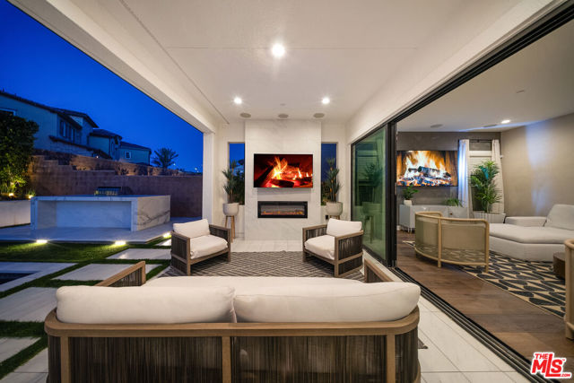 20643 W Wood Rose Court, Porter Ranch CA: https://media.crmls.org/mediaz/66d34e52-23fc-49c1-ae51-6b895d35e540.jpg