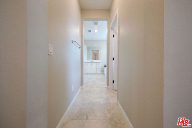 1681 Whitmore Loop, Chula Vista CA: https://media.crmls.org/mediaz/66d3f814-a082-45e5-bc4a-be939143f826.jpg