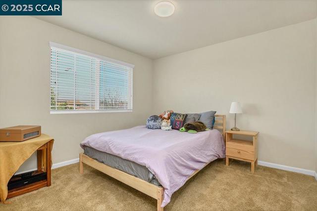 1410 Big Redwood Dr, Oakley CA: https://media.crmls.org/mediaz/66d425e5-1ab4-49a7-8181-2f094db95bbb.jpg