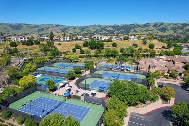 5828 Newgate Court, San Jose CA: https://media.crmls.org/mediaz/66d4dab3-4cdf-4c21-b030-57c3aa7b149a.jpg