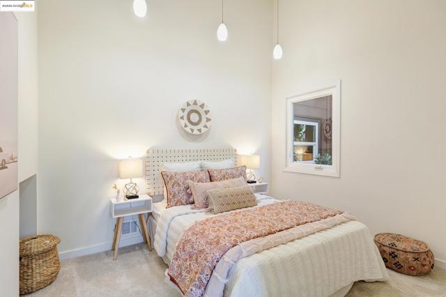 3 Mountain View Pl, Lafayette CA: https://media.crmls.org/mediaz/66d6283c-55b7-443f-b19e-ffe6ed811a10.jpg