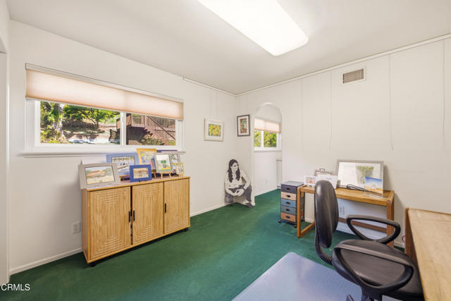 Detail Gallery Image 24 of 38 For 271 Calle Higuera, Camarillo,  CA 93010 - 6 Beds | 3 Baths