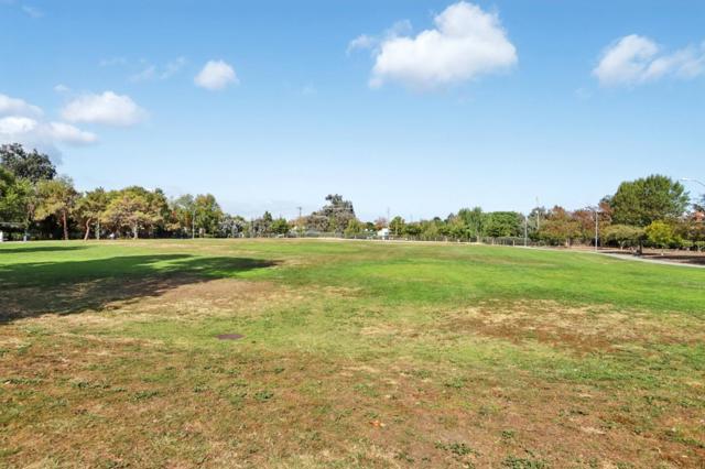 1100 Ramblewood Way, San Mateo CA: https://media.crmls.org/mediaz/66d894a3-ae99-46f5-9683-e6500740d7ae.jpg