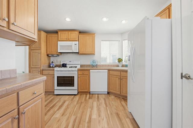 Detail Gallery Image 32 of 56 For 200 N El Camino Real #357,  Oceanside,  CA 92058 - 2 Beds | 2 Baths