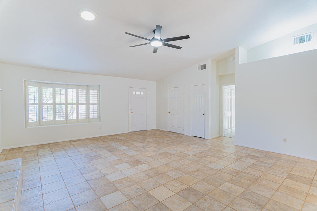 MLS #219139203DA image #9