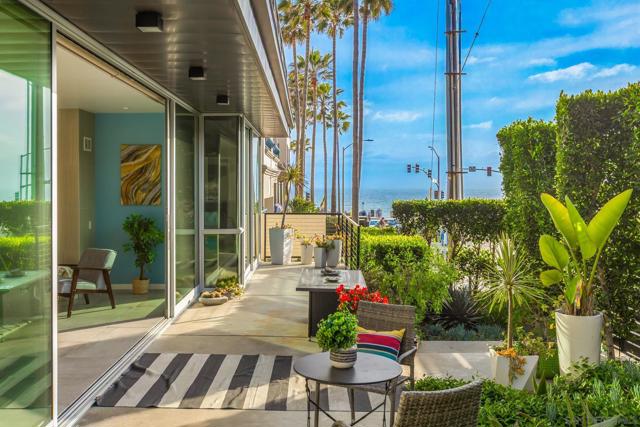165 Pine Ave, Carlsbad CA: https://media.crmls.org/mediaz/66da2fb9-c039-48cf-993f-7fa6c8a8dd8f.jpg
