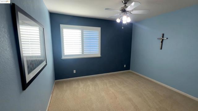 2270 Tamarisk Ct, Discovery Bay CA: https://media.crmls.org/mediaz/66dc6cd9-7283-47c0-8e80-1106db59d713.jpg