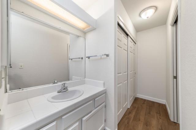 1555 Hecker Pass Road, Gilroy CA: https://media.crmls.org/mediaz/66dcec60-ff32-4a82-bb12-412f39144cfc.jpg