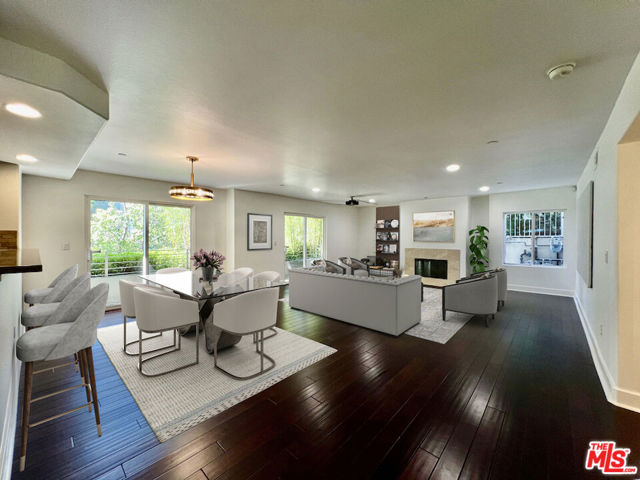 7249 Franklin Avenue, Los Angeles CA: https://media.crmls.org/mediaz/66dd321f-483b-42c1-9c20-12e22ce41d9d.jpg