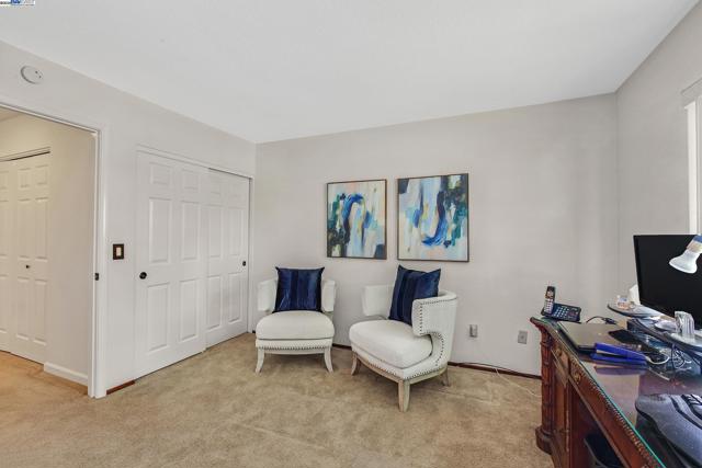 Image 24 of 36 For 7561 Helmsdale Ct
