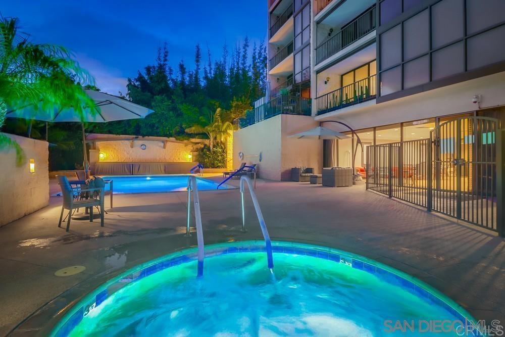 2500 Torrey Pines Rd. - photo 20