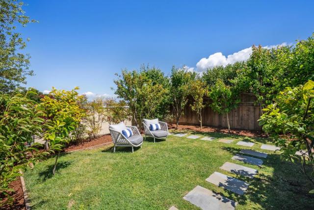 1 Millbrae Circle, Millbrae CA: https://media.crmls.org/mediaz/66ddfb49-52d2-46e8-84ec-1c309d6fd0dd.jpg