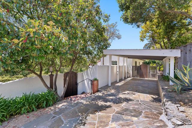 547 Monterey, Aptos CA: https://media.crmls.org/mediaz/66de8b5d-0725-4844-b048-85cdc608d8b5.jpg