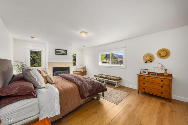 11144 Ojai Santa Paula Road, Ojai CA: https://media.crmls.org/mediaz/66df0559-6beb-4fbb-a263-3c887e89d889.jpg
