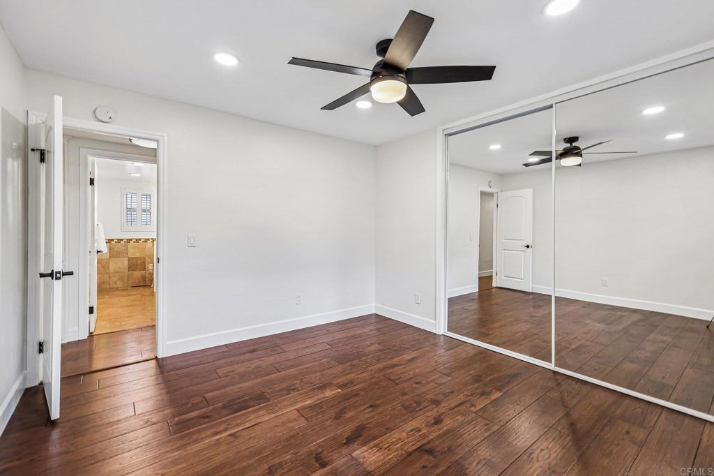 https://media.crmls.org/mediaz/66df5079-70d3-4152-aac9-ff2180d59549.jpg?preset=X-Large