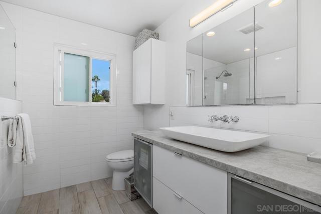 836 Stevens, Solana Beach CA: https://media.crmls.org/mediaz/66dfe165-00ac-4e3b-b12b-f6b8e0eb41f9.jpg