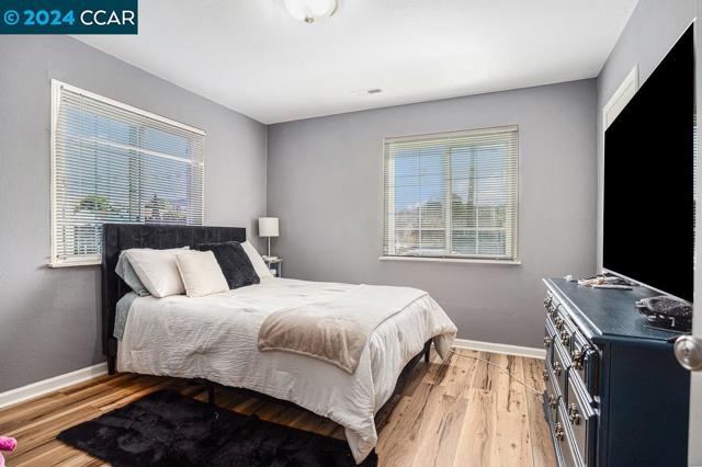 Image 15 of 37 For 637 43rd Street