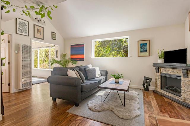 Image 9 of 42 For 4399 Glenwood Drive