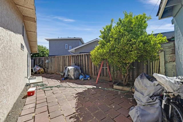 1549 Jupiter Way, Milpitas CA: https://media.crmls.org/mediaz/66e1d43b-56d3-4792-8988-ac88521a3fe4.jpg