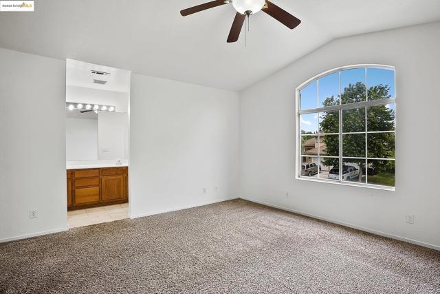 Image 23 of 29 For 4019 Villa Gomez Ln