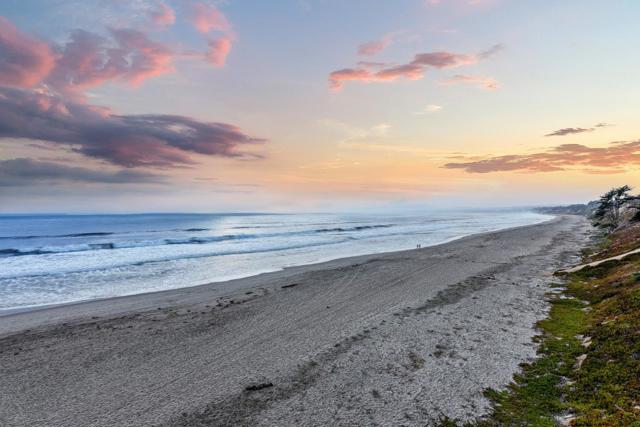 805 The Shore Line, La Selva Beach CA: https://media.crmls.org/mediaz/66e32478-14d3-4af9-9383-c7abfba11d35.jpg