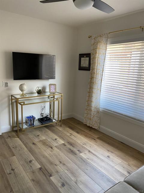 2354 Valley View Pl, Escondido CA: https://media.crmls.org/mediaz/66e3bffd-7348-4607-973d-c7f14402ef31.jpg