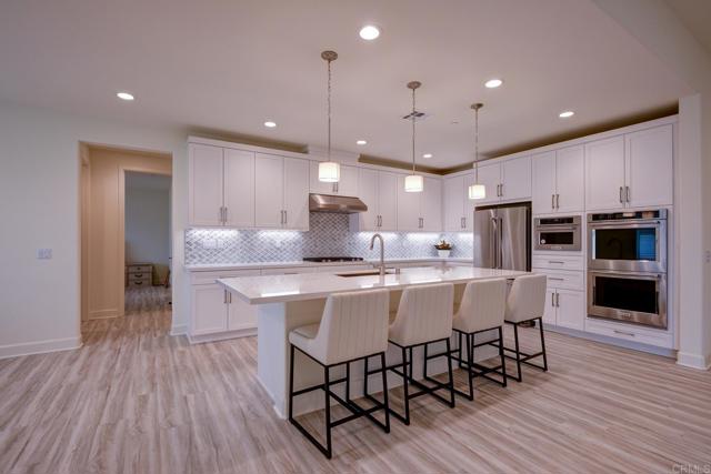 Detail Gallery Image 3 of 38 For 2981 Orchard Glen, Escondido,  CA 92026 - 5 Beds | 4 Baths