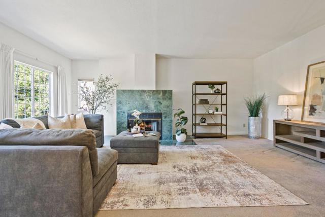1910 Arrowhead Drive, Oakland CA: https://media.crmls.org/mediaz/66e3f3e0-af54-4286-99b4-c4b11c7b8818.jpg