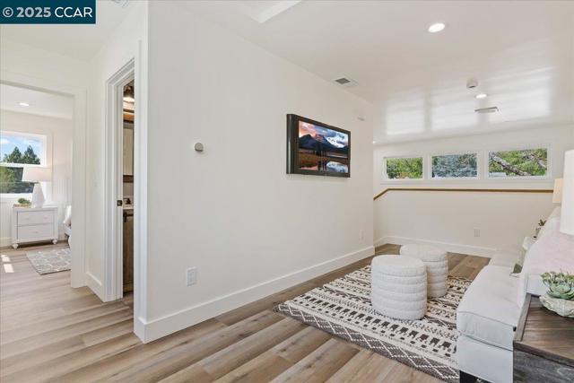 158 Pulido Rd, Danville CA: https://media.crmls.org/mediaz/66e429dd-88c7-4856-ba76-2f4b705471cb.jpg