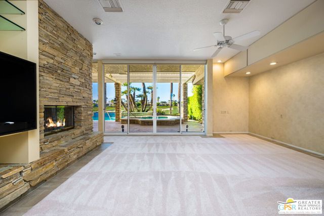 14 Churchill Lane, Rancho Mirage, CA 92270