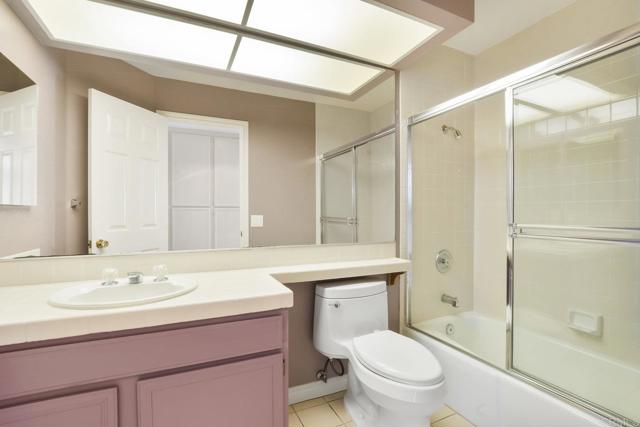 2524 Seattle Drive, El Cajon CA: https://media.crmls.org/mediaz/66e4fc08-71bb-4671-8ab3-556bdc00973f.jpg