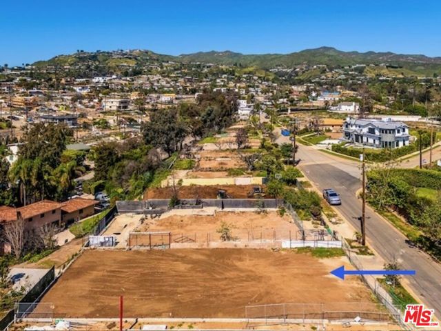 381 North Las Casas Avenue photo 3