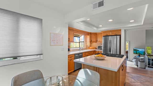 4621 Villas Court, Bonita CA: https://media.crmls.org/mediaz/66e733e2-0758-46ca-9c96-76e460c30a77.jpg