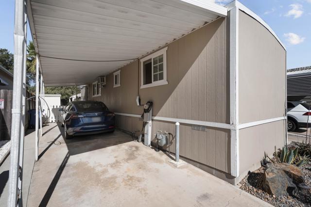 2750 WheatStone, San Diego CA: https://media.crmls.org/mediaz/66e76348-9cd4-4f50-81c0-0e9d0e374aab.jpg