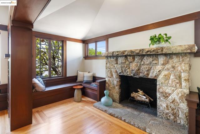 971 Santa Barbara Rd, Berkeley CA: https://media.crmls.org/mediaz/66e827c1-f305-4ebf-92dc-9c8c6f24a0dd.jpg