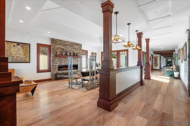 8018 La Milla, Rancho Santa Fe CA: https://media.crmls.org/mediaz/66e97c9f-331e-4793-9d30-f0c8f7ef90ad.jpg