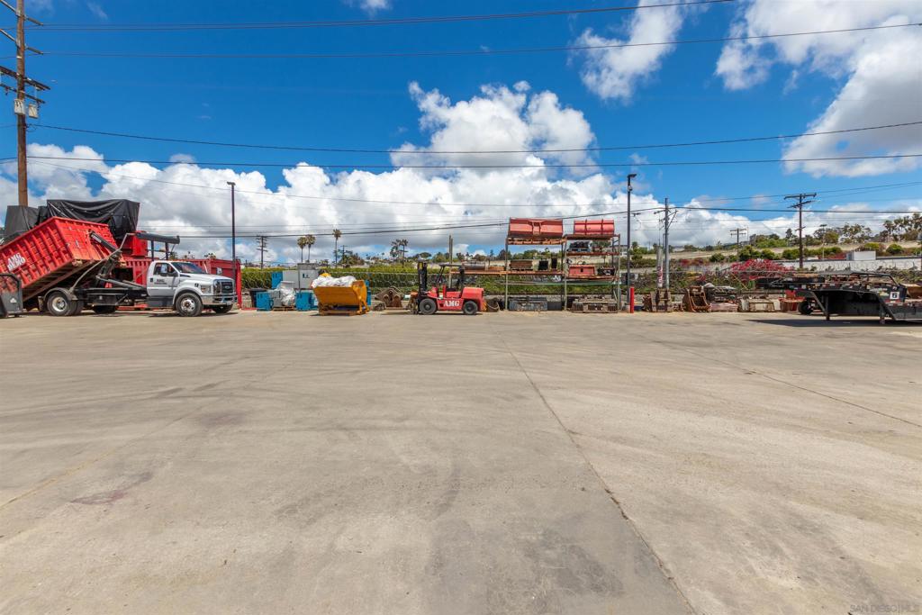 3571 Pacific Highway - photo 14