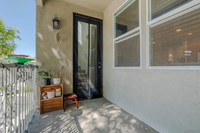 1648 Sweet Gum Place, Chula Vista CA: https://media.crmls.org/mediaz/66ea0c68-d49c-42e2-93be-c3f281cd6457.jpg