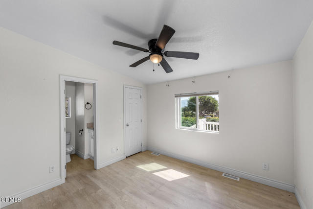 Detail Gallery Image 9 of 14 For 155 Mesa Dr, Camarillo,  CA 93010 - 2 Beds | 2 Baths