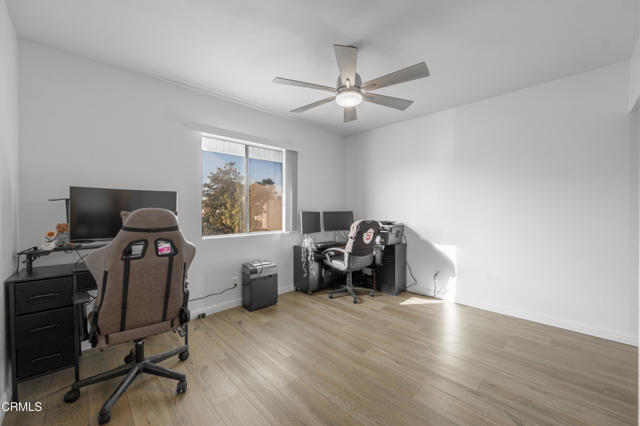 Detail Gallery Image 13 of 17 For 8801 Willis Ave #60,  Los Angeles,  CA 91402 - 3 Beds | 2 Baths