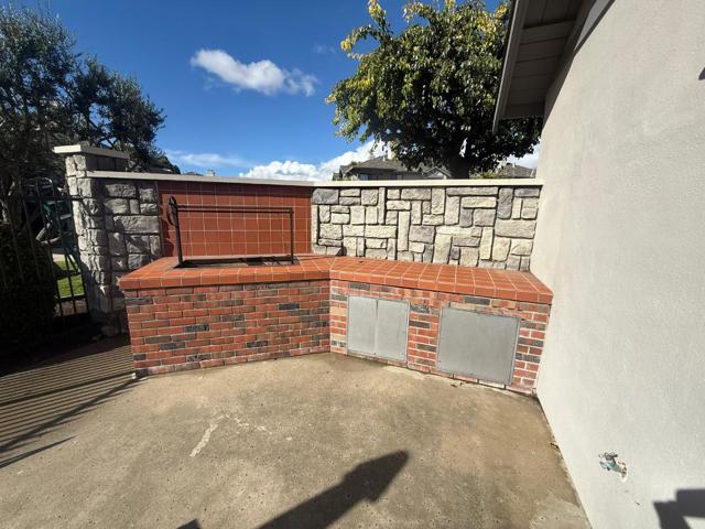 1053 Riker Street, Salinas CA: https://media.crmls.org/mediaz/66ef4701-b680-4b6d-a47f-2c8231fd3990.jpg