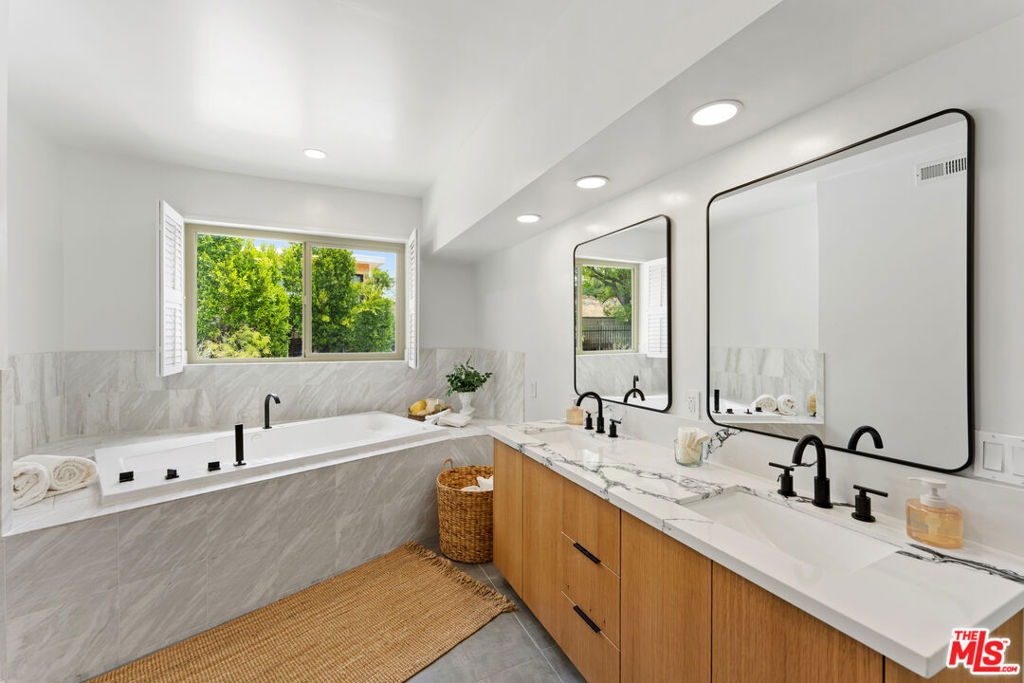 MLS #26841453 image #22