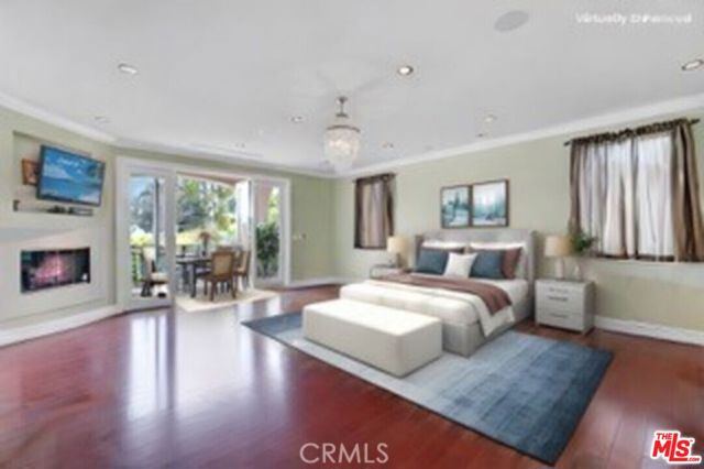 10517 Blythe Avenue, Los Angeles CA: https://media.crmls.org/mediaz/66efe0b7-f0c5-41ab-b87d-2451f79b8056.jpg