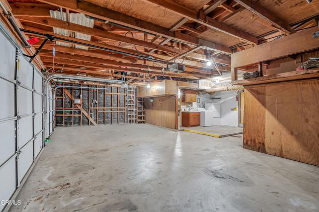 202 Faculty Street, Thousand Oaks CA: https://media.crmls.org/mediaz/66f2dc8a-6c5d-4cb3-9aee-53d9bf0b89ac.jpg