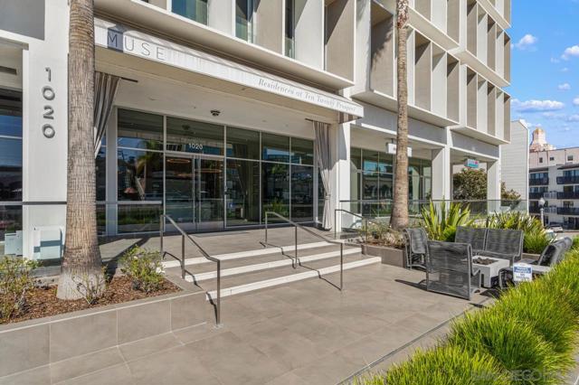 1020 Prospect St, La Jolla CA: https://media.crmls.org/mediaz/66f3385a-0f7b-40ac-8b25-3c64cf0fd38b.jpg