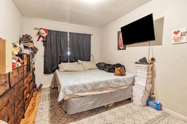 748 Clara Street, Oakland CA: https://media.crmls.org/mediaz/66f38dbd-8a31-4bbe-b45e-d45393e8a16f.jpg