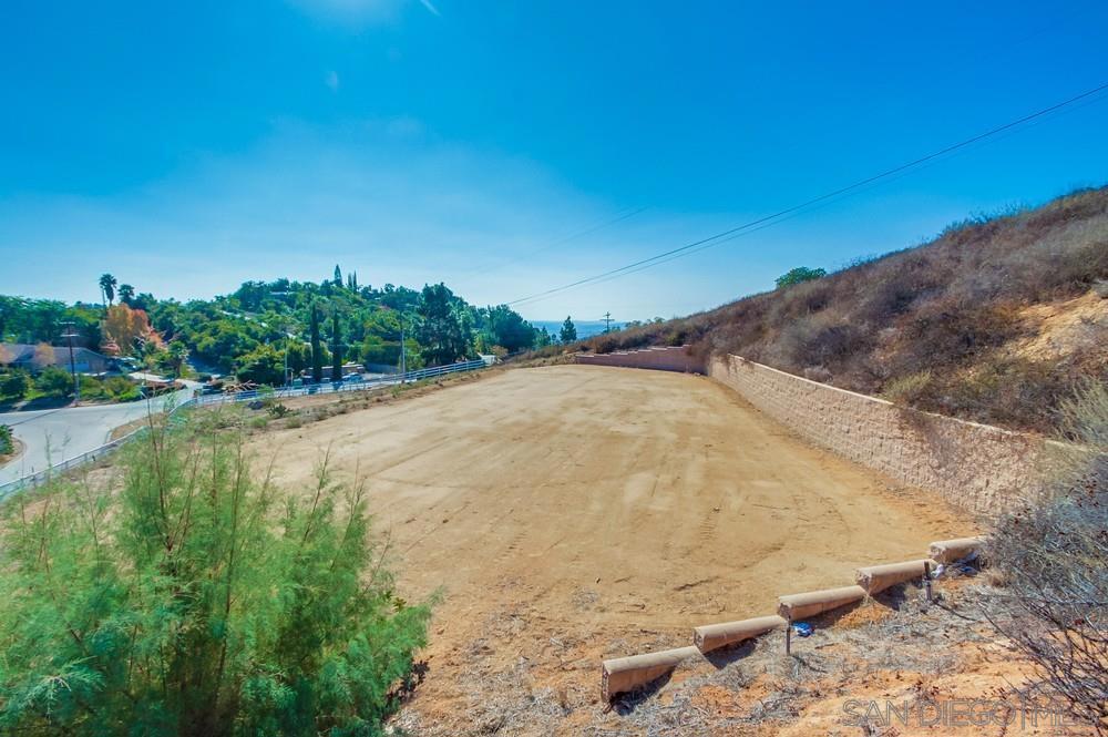 MLS #250032615SD img 22